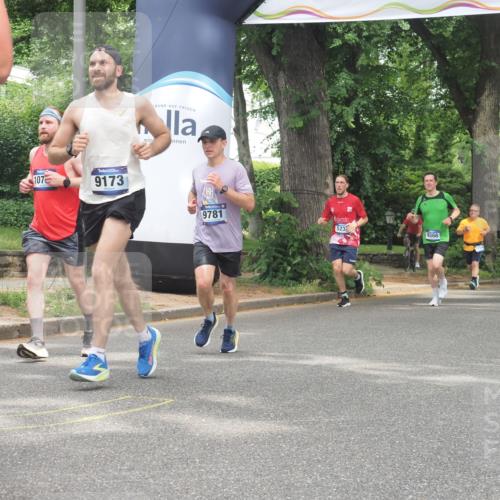 29.06.2025 - hella hamburg halbmarathon KatJ http://msf.ph/oto/8527875 29.06.2025 10:55:07 Zwischen KM18-KM19 1785, 4950, 5670, 7741, 7846, 8217 meine-sportfotos.de