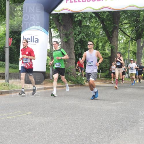 29.06.2025 - hella hamburg halbmarathon KatJ http://msf.ph/oto/8527915 29.06.2025 10:55:09 Zwischen KM18-KM19 1785, 4950, 5232, 5670, 7846, 8217 meine-sportfotos.de