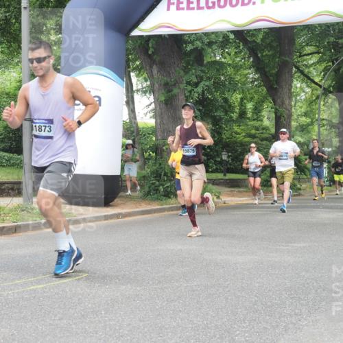 29.06.2025 - hella hamburg halbmarathon KatJ http://msf.ph/oto/8527932 29.06.2025 10:55:11 Zwischen KM18-KM19 5232, 7846 meine-sportfotos.de