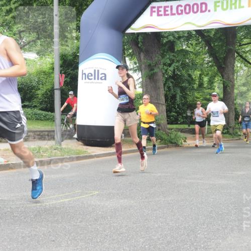 29.06.2025 - hella hamburg halbmarathon KatJ http://msf.ph/oto/8527943 29.06.2025 10:55:11 Zwischen KM18-KM19 5232, 7846 meine-sportfotos.de