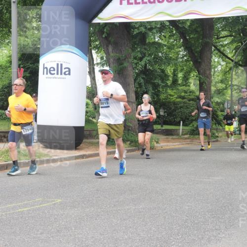29.06.2025 - hella hamburg halbmarathon KatJ http://msf.ph/oto/8527962 29.06.2025 10:55:13 Zwischen KM18-KM19 5232, 7846 meine-sportfotos.de
