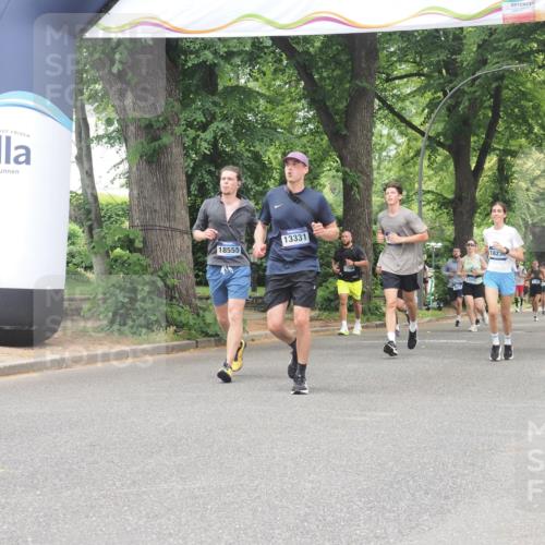 29.06.2025 - hella hamburg halbmarathon KatJ http://msf.ph/oto/8527994 29.06.2025 10:55:16 Zwischen KM18-KM19 5232 meine-sportfotos.de