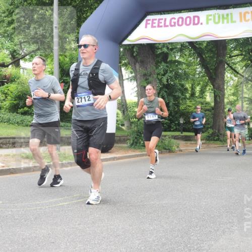 29.06.2025 - hella hamburg halbmarathon KatJ http://msf.ph/oto/8528164 29.06.2025 10:55:25 Zwischen KM18-KM19 2712, 4032, 6822, 8147 meine-sportfotos.de