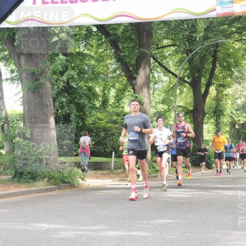 29.06.2025 - hella hamburg halbmarathon KatJ http://msf.ph/oto/8528432 29.06.2025 10:55:41 Zwischen KM18-KM19 1071, 1610, 2281, 3154, 4453, 6026, 6217, 8263 meine-sportfotos.de