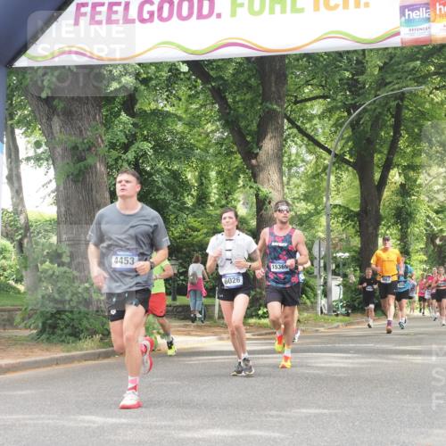 29.06.2025 - hella hamburg halbmarathon KatJ http://msf.ph/oto/8528461 29.06.2025 10:55:42 Zwischen KM18-KM19 1071, 1610, 2281, 3154, 4453, 6026, 6217, 8263 meine-sportfotos.de