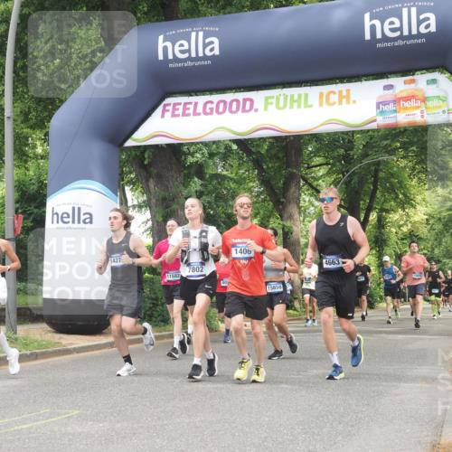 29.06.2025 - hella hamburg halbmarathon KatJ http://msf.ph/oto/8528631 29.06.2025 10:55:55 Zwischen KM18-KM19 1406, 4663, 5166, 6083, 7802, 8256 meine-sportfotos.de