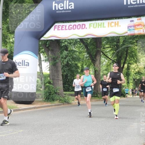 29.06.2025 - hella hamburg halbmarathon KatJ http://msf.ph/oto/8528740 29.06.2025 10:56:02 Zwischen KM18-KM19 1406, 2942, 3025, 3262, 5176, 6028, 6083 meine-sportfotos.de