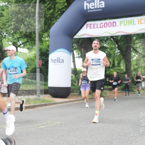 29.06.2025 - hella hamburg halbmarathon KatJ http://msf.ph/oto/8529045 29.06.2025 10:56:16 Zwischen KM18-KM19 4864, 4962, 6295, 8727 meine-sportfotos.de