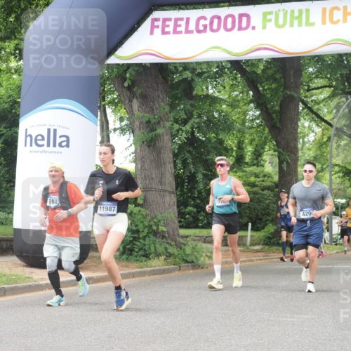 29.06.2025 - hella hamburg halbmarathon KatJ http://msf.ph/oto/8529205 29.06.2025 10:56:26 Zwischen KM18-KM19 1032, 2288, 3091, 4204, 8614 meine-sportfotos.de