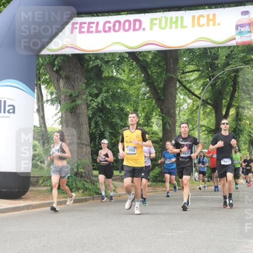 29.06.2025 - hella hamburg halbmarathon KatJ http://msf.ph/oto/8529318 29.06.2025 10:56:34 Zwischen KM18-KM19 1032, 1850, 5191, 5242 meine-sportfotos.de