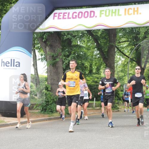 29.06.2025 - hella hamburg halbmarathon KatJ http://msf.ph/oto/8529340 29.06.2025 10:56:34 Zwischen KM18-KM19 1032, 1850, 5191, 5242 meine-sportfotos.de