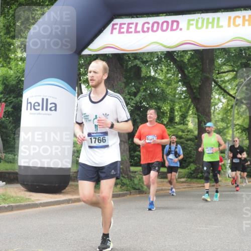 29.06.2025 - hella hamburg halbmarathon KatJ http://msf.ph/oto/8529441 29.06.2025 10:56:39 Zwischen KM18-KM19 1745, 1766, 1830, 1850, 2359, 5191, 6664, 6871 meine-sportfotos.de