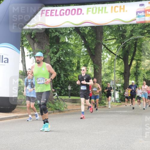29.06.2025 - hella hamburg halbmarathon KatJ http://msf.ph/oto/8529483 29.06.2025 10:56:41 Zwischen KM18-KM19 1745, 1766, 1830, 1850, 2359, 5191, 6664, 6871 meine-sportfotos.de