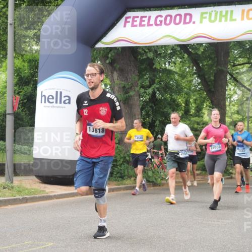 29.06.2025 - hella hamburg halbmarathon KatJ http://msf.ph/oto/8529574 29.06.2025 10:56:49 Zwischen KM18-KM19 1347, 4904 meine-sportfotos.de