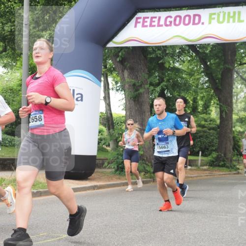 29.06.2025 - hella hamburg halbmarathon KatJ http://msf.ph/oto/8529604 29.06.2025 10:56:51 Zwischen KM18-KM19 1347, 4904 meine-sportfotos.de