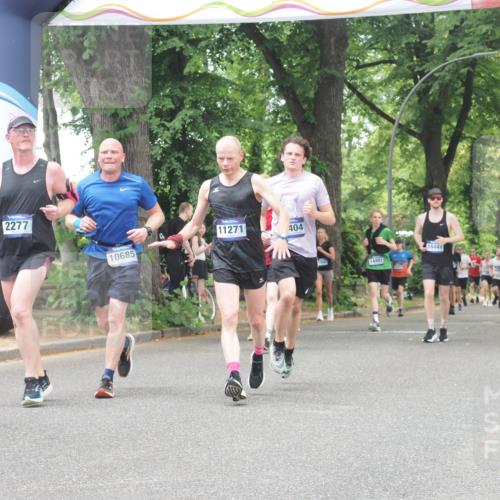 29.06.2025 - hella hamburg halbmarathon KatJ http://msf.ph/oto/8529773 29.06.2025 10:57:09 Zwischen KM18-KM19 2055, 2277, 3834, 3844, 5845, 8755 meine-sportfotos.de