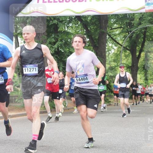 29.06.2025 - hella hamburg halbmarathon KatJ http://msf.ph/oto/8529796 29.06.2025 10:57:10 Zwischen KM18-KM19 2055, 2277, 3834, 5845, 8755 meine-sportfotos.de