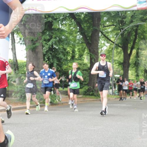 29.06.2025 - hella hamburg halbmarathon KatJ http://msf.ph/oto/8529809 29.06.2025 10:57:11 Zwischen KM18-KM19 2055, 2277, 3834, 5845, 8755 meine-sportfotos.de