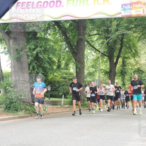 29.06.2025 - hella hamburg halbmarathon KatJ http://msf.ph/oto/8529837 29.06.2025 10:57:15 Zwischen KM18-KM19 1527, 2277, 3834, 5845 meine-sportfotos.de