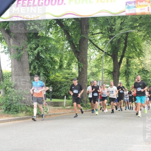 29.06.2025 - hella hamburg halbmarathon KatJ http://msf.ph/oto/8529841 29.06.2025 10:57:15 Zwischen KM18-KM19 1527, 2277, 3834, 5845 meine-sportfotos.de
