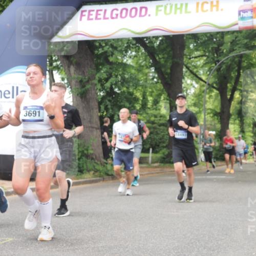 29.06.2025 - hella hamburg halbmarathon KatJ http://msf.ph/oto/8529945 29.06.2025 10:57:24 Zwischen KM18-KM19 1173, 1859, 2990, 3691, 3729, 5423, 7209, 7840 meine-sportfotos.de