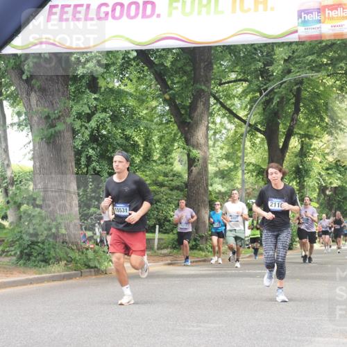 29.06.2025 - hella hamburg halbmarathon KatJ http://msf.ph/oto/8530032 29.06.2025 10:57:33 Zwischen KM18-KM19 2110 meine-sportfotos.de