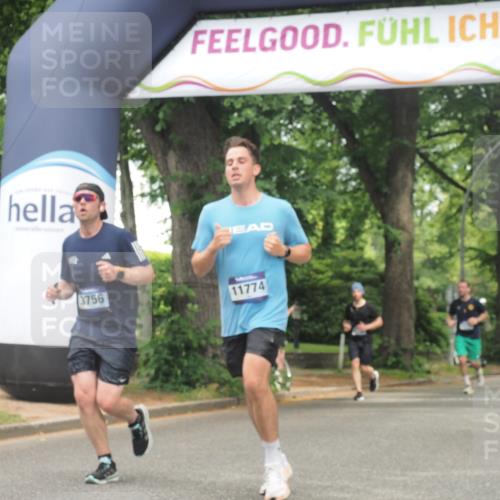 29.06.2025 - hella hamburg halbmarathon KatJ http://msf.ph/oto/8530291 29.06.2025 10:57:48 Zwischen KM18-KM19 3756, 7346, 8001 meine-sportfotos.de