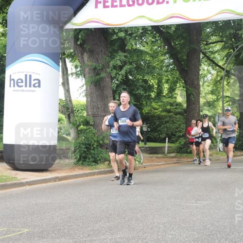 29.06.2025 - hella hamburg halbmarathon KatJ http://msf.ph/oto/8530425 29.06.2025 10:57:59 Zwischen KM18-KM19 1893, 6166 meine-sportfotos.de