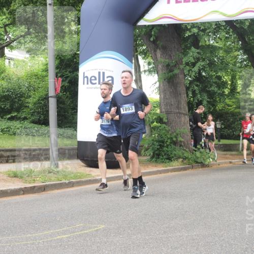 29.06.2025 - hella hamburg halbmarathon KatJ http://msf.ph/oto/8530440 29.06.2025 10:58:00 Zwischen KM18-KM19 1893, 3176, 6166, 7462 meine-sportfotos.de