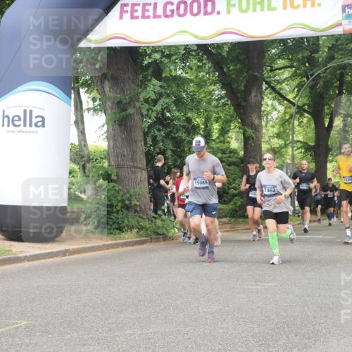 29.06.2025 - hella hamburg halbmarathon KatJ http://msf.ph/oto/8530467 29.06.2025 10:58:01 Zwischen KM18-KM19 1893, 3176, 4394, 7462 meine-sportfotos.de