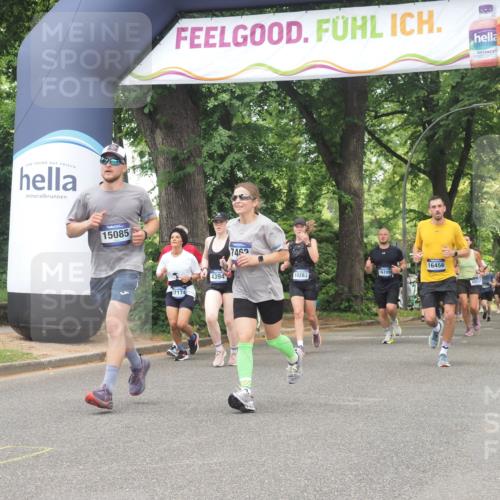 29.06.2025 - hella hamburg halbmarathon KatJ http://msf.ph/oto/8530490 29.06.2025 10:58:02 Zwischen KM18-KM19 1893, 2904, 3176, 4394, 7462 meine-sportfotos.de