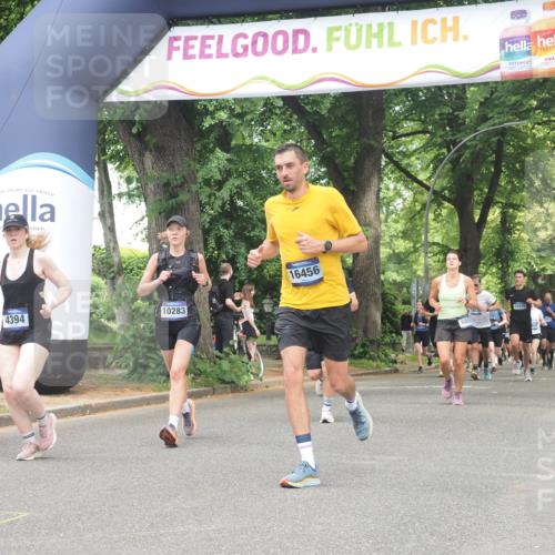 29.06.2025 - hella hamburg halbmarathon KatJ http://msf.ph/oto/8530515 29.06.2025 10:58:04 Zwischen KM18-KM19 1893, 2904, 3176, 4394, 7462 meine-sportfotos.de