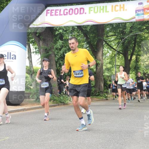 29.06.2025 - hella hamburg halbmarathon KatJ http://msf.ph/oto/8530517 29.06.2025 10:58:04 Zwischen KM18-KM19 1893, 2904, 3176, 4394, 7462 meine-sportfotos.de