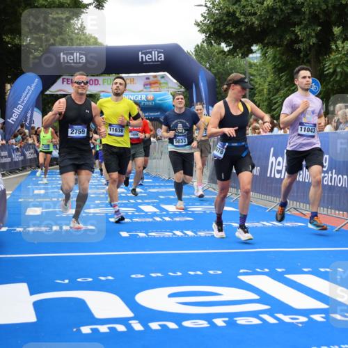 29.06.2025 - hella hamburg halbmarathon Strokosch-Dieckow http://msf.ph/oto/8533998 29.06.2025 10:56:56 Ziel 1485, 1955, 2282, 2741, 2759, 4299, 5033, 5418, 6835, 7716, 8669, 11043, 11143, 11212, 11638, 14678, 15097, 16470, 16620, 16679, 16909, 18719, 19091 meine-sportfotos.de