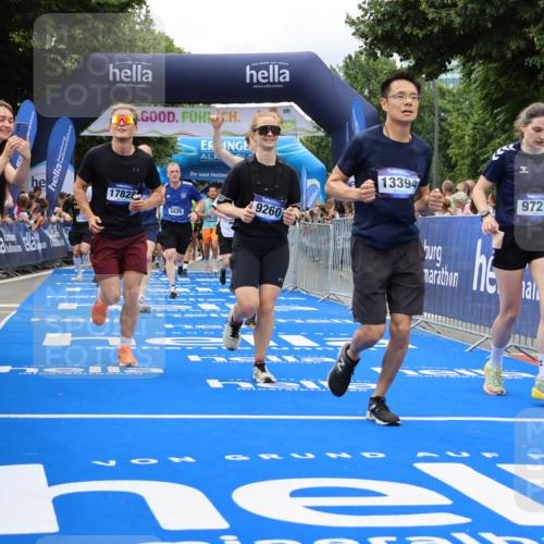 29.06.2025 - hella hamburg halbmarathon Strokosch-Dieckow http://msf.ph/oto/8534098 29.06.2025 10:57:24 Ziel 2417, 3435, 5015, 5134, 5728, 5926, 6272, 6281, 6302, 8393, 9450, 9727, 9934, 12014, 12144, 12590, 13245, 13394, 13664, 15695, 16093, 16625, 16830, 17160, 17758, 17779, 17828 meine-sportfotos.de
