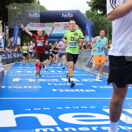 29.06.2025 - hella hamburg halbmarathon Strokosch-Dieckow http://msf.ph/oto/8534120 29.06.2025 10:57:29 Ziel 1239, 2236, 2652, 3435, 4502, 5015, 5134, 5457, 5458, 5728, 6281, 6302, 8393, 9727, 12144, 13245, 13394, 14571, 14951, 15695, 16093, 16830, 17160, 17758, 17769, 17828 meine-sportfotos.de