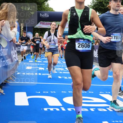 29.06.2025 - hella hamburg halbmarathon Strokosch-Dieckow http://msf.ph/oto/8534158 29.06.2025 10:57:39 Ziel 1239, 1715, 1719, 1972, 2236, 2606, 2652, 4502, 5391, 5457, 5458, 7833, 10133, 12440, 12774, 13523, 14571, 14737, 14951, 15217, 15220, 16418, 17201, 17455, 17769, 17814, 18388, 18508, 18727, 18985 meine-sportfotos.de