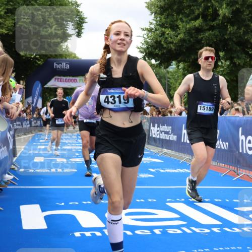 29.06.2025 - hella hamburg halbmarathon Strokosch-Dieckow http://msf.ph/oto/8534180 29.06.2025 10:58:06 Ziel 1563, 1611, 2907, 3141, 4319, 4426, 4579, 6104, 6531, 6892, 8089, 8290, 10036, 10408, 11832, 12773, 13666, 15090, 15125, 15189, 15527, 18068 meine-sportfotos.de