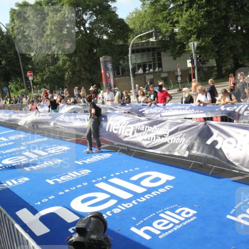 29.06.2025 - hella hamburg halbmarathon Michael Strokosch http://msf.ph/oto/8535216 29.06.2025 09:47:32 Ziel  meine-sportfotos.de