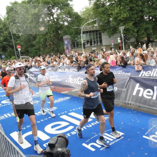 29.06.2025 - hella hamburg halbmarathon Michael Strokosch http://msf.ph/oto/8537668 29.06.2025 10:50:43 Ziel  meine-sportfotos.de