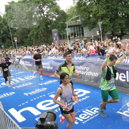 29.06.2025 - hella hamburg halbmarathon Michael Strokosch http://msf.ph/oto/8537837 29.06.2025 10:51:29 Ziel  meine-sportfotos.de