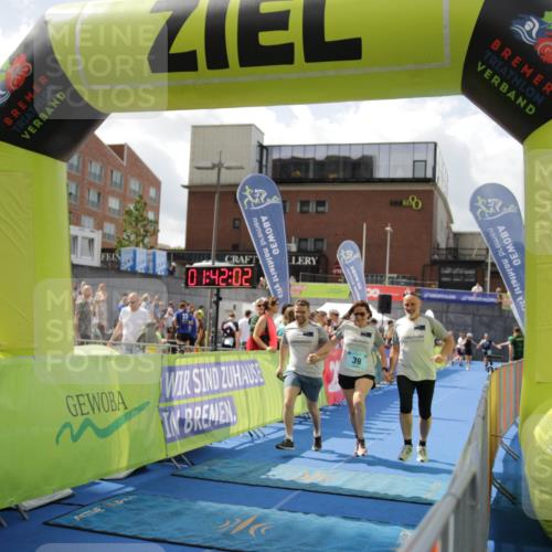 10.08.2025 - GEWOBA Citytriathlon Bremen H.Heesch http://msf.ph/oto/8538719 10.08.2025 11:45:39 Ziel 227 meine-sportfotos.de