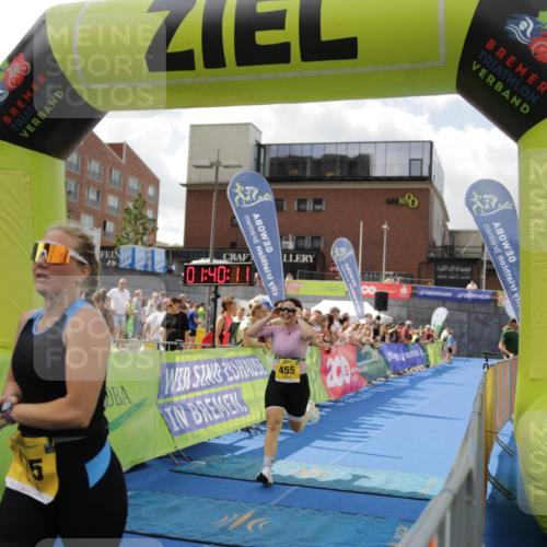 10.08.2025 - GEWOBA Citytriathlon Bremen H.Heesch http://msf.ph/oto/8538776 10.08.2025 11:43:48 Ziel 201, 455, 475 meine-sportfotos.de