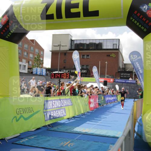 10.08.2025 - GEWOBA Citytriathlon Bremen H.Heesch http://msf.ph/oto/8538845 10.08.2025 11:44:40 Ziel 27, 454 meine-sportfotos.de
