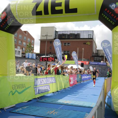 10.08.2025 - GEWOBA Citytriathlon Bremen H.Heesch http://msf.ph/oto/8538851 10.08.2025 11:44:41 Ziel 27, 454 meine-sportfotos.de