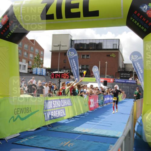 10.08.2025 - GEWOBA Citytriathlon Bremen H.Heesch http://msf.ph/oto/8538861 10.08.2025 11:44:42 Ziel 27, 454 meine-sportfotos.de