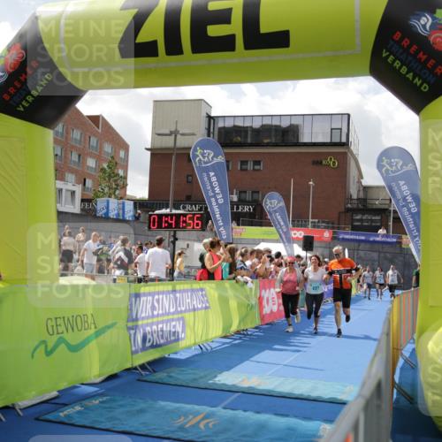 10.08.2025 - GEWOBA Citytriathlon Bremen H.Heesch http://msf.ph/oto/8538920 10.08.2025 11:45:33 Ziel  meine-sportfotos.de