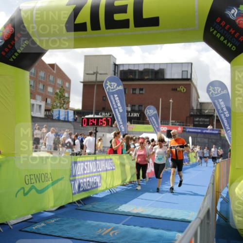 10.08.2025 - GEWOBA Citytriathlon Bremen H.Heesch http://msf.ph/oto/8538921 10.08.2025 11:45:34 Ziel 227 meine-sportfotos.de