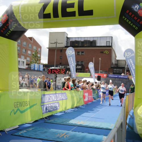 10.08.2025 - GEWOBA Citytriathlon Bremen H.Heesch http://msf.ph/oto/8539000 10.08.2025 11:45:49 Ziel 39, 221 meine-sportfotos.de