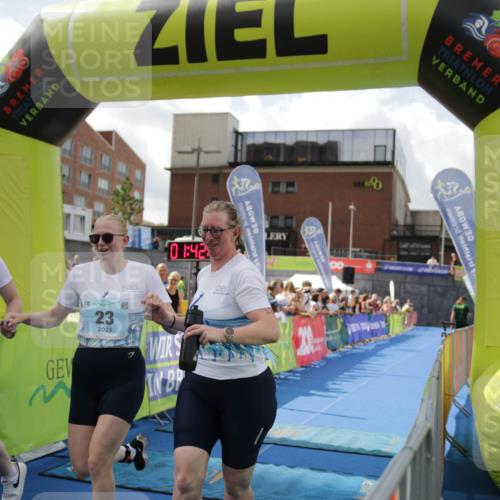 10.08.2025 - GEWOBA Citytriathlon Bremen H.Heesch http://msf.ph/oto/8539027 10.08.2025 11:45:53 Ziel 23, 39, 221 meine-sportfotos.de
